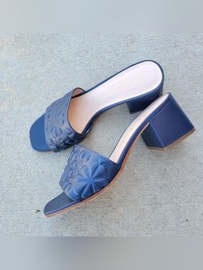 Kate Spade Emmie Mid Slide Sandals Flower-Embossed Cow Leather Block Heel 9